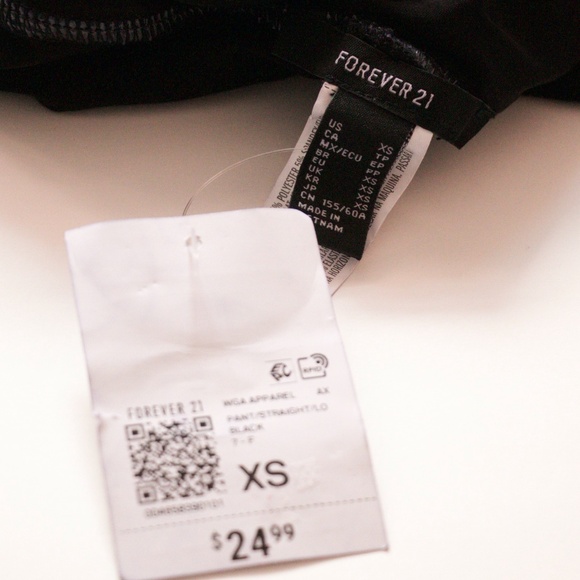 NWTs Forever 21 Stretchy Casual Pants - Picture 3 of 3